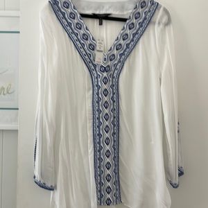 NWT WHBM white with blue detailing tunic/coverup  size 6